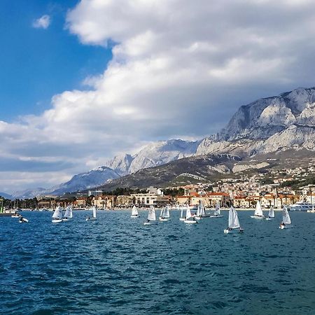 Lovely Apartment In Makarska With Kitchen Ngoại thất bức ảnh